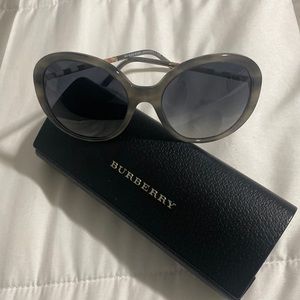 Women’s Check Temple Polarized Round Frame Sunglasses